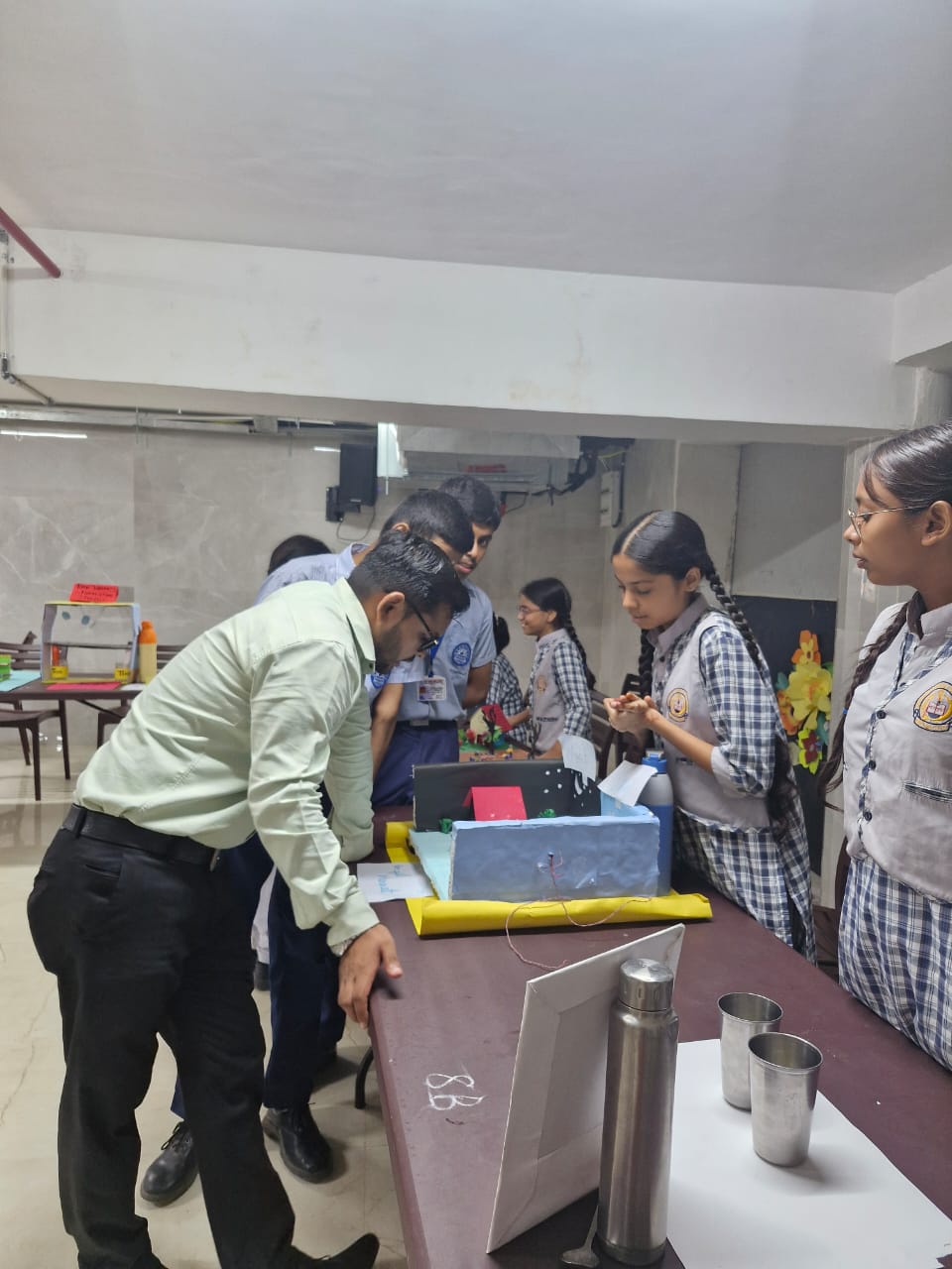 SGGS - Science Visit Image 2